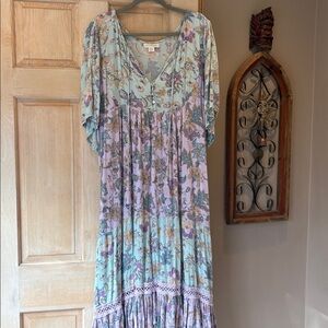 Aveology Floral Bohemian Tiered Maxi Dress Size 22